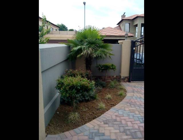 4 BEDROOM HOUSE FOR SALE IN VANDERBIJLPARK SE 3